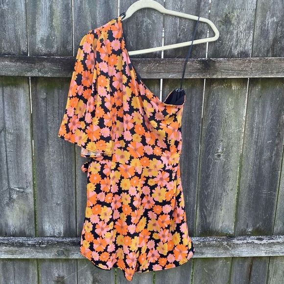 Skylar Rose Retro Floral One Shoulder Romper | XL - Picture 7 of 7
